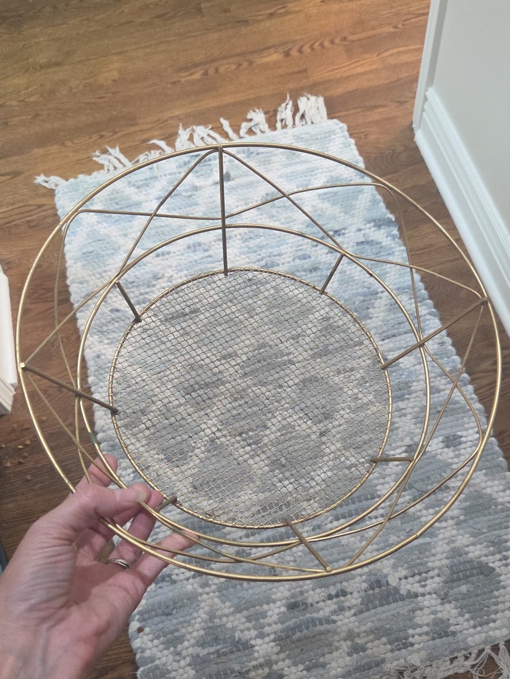 Gold Decorative Wire Wall Basket - Home Wall Decor